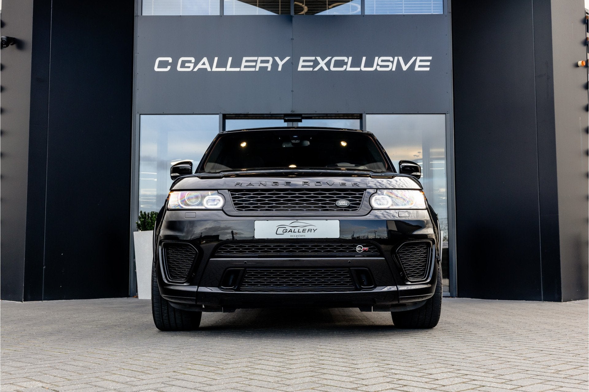 Land Rover Range Rover Sport 5.0 V8 Supercharged SVR - Panor, Automaat, 3000 kg, Zwart, Leder