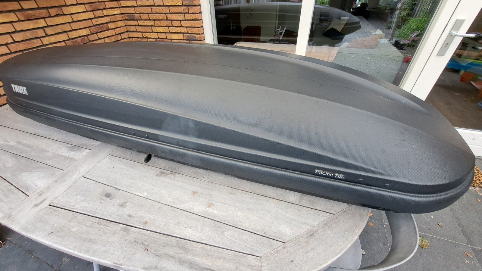 Thule Pacific 700 Dakkoffer - Ruime en functionele box, Auto diversen, Ophalen