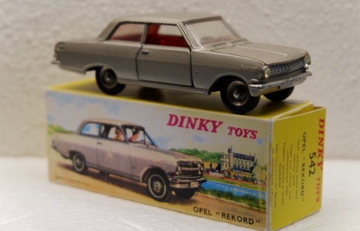 Dinky Toys 542 Opel Rekord - Made in France, Ophalen of Verzenden