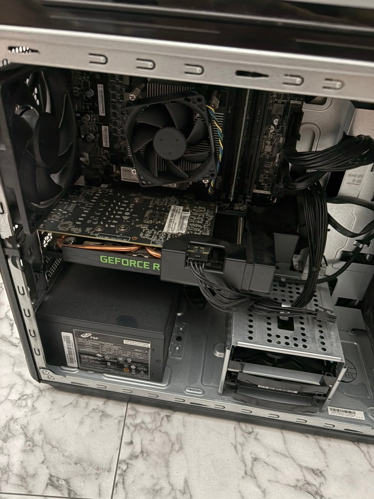 Game pc i5 10400f Rtx 2060, 32 GB, Ophalen of Verzenden, Zo goed als nieuw, Gaming