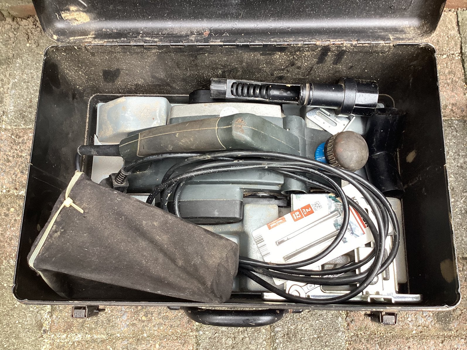 Elu elektrische schaaf in koffer, Ophalen, Gebruikt