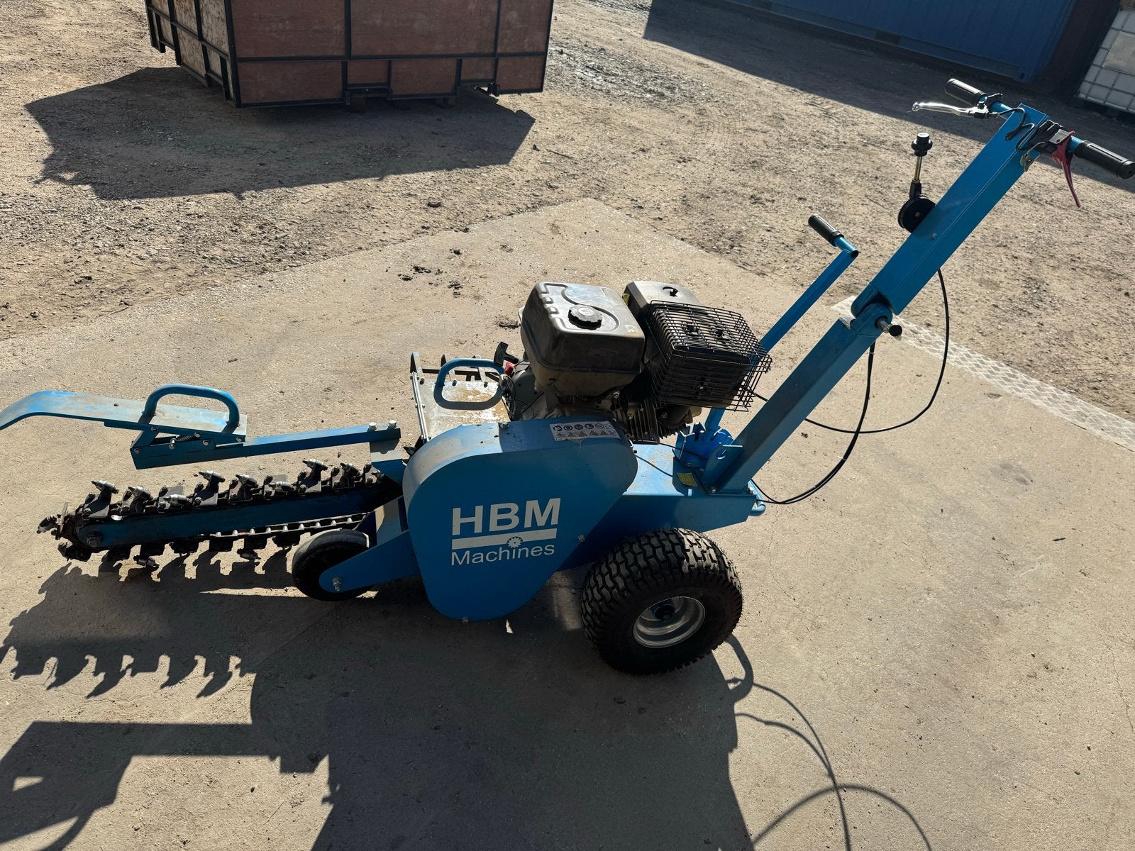 HBM Machines 15PK 420CC Sleuvenfrees, Zakelijke goederen, Ophalen