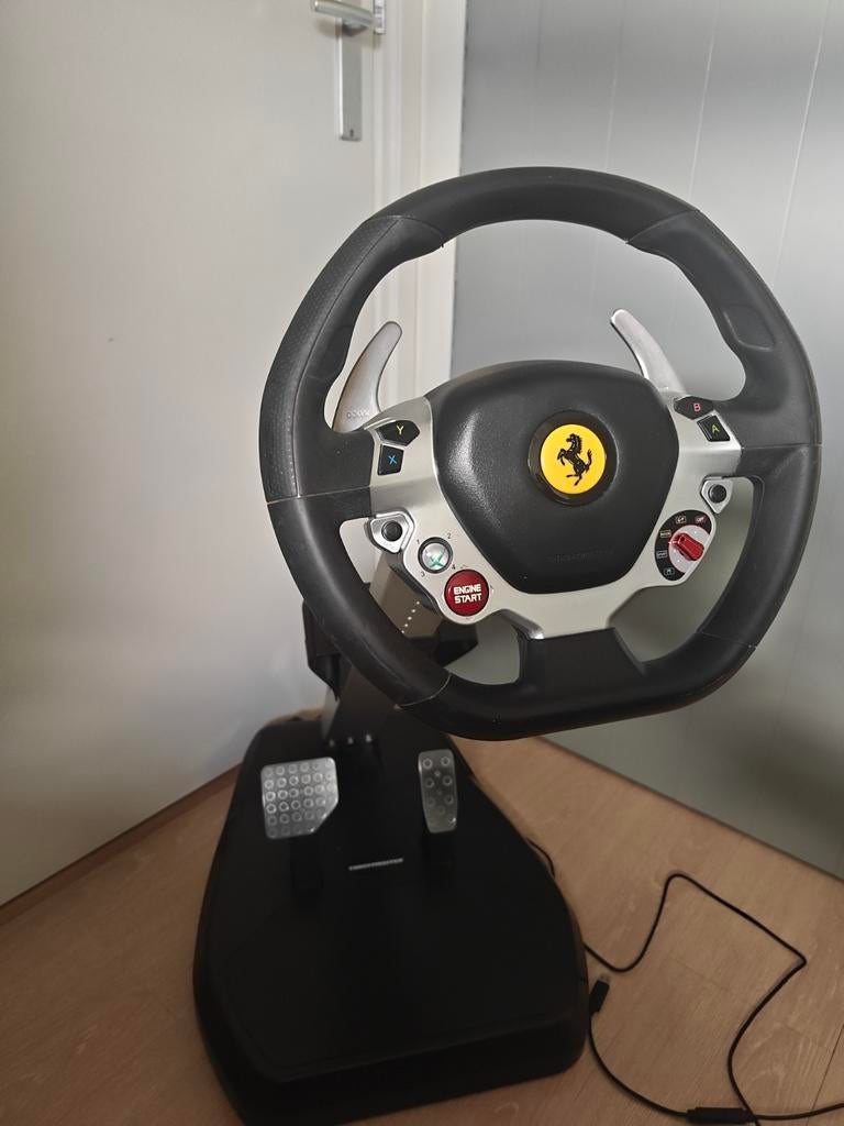 Trust master Ferrari racestuur Xbox edition, Spelcomputers en Games, Ophalen, Gebruikt, Stuur of Pedalen
