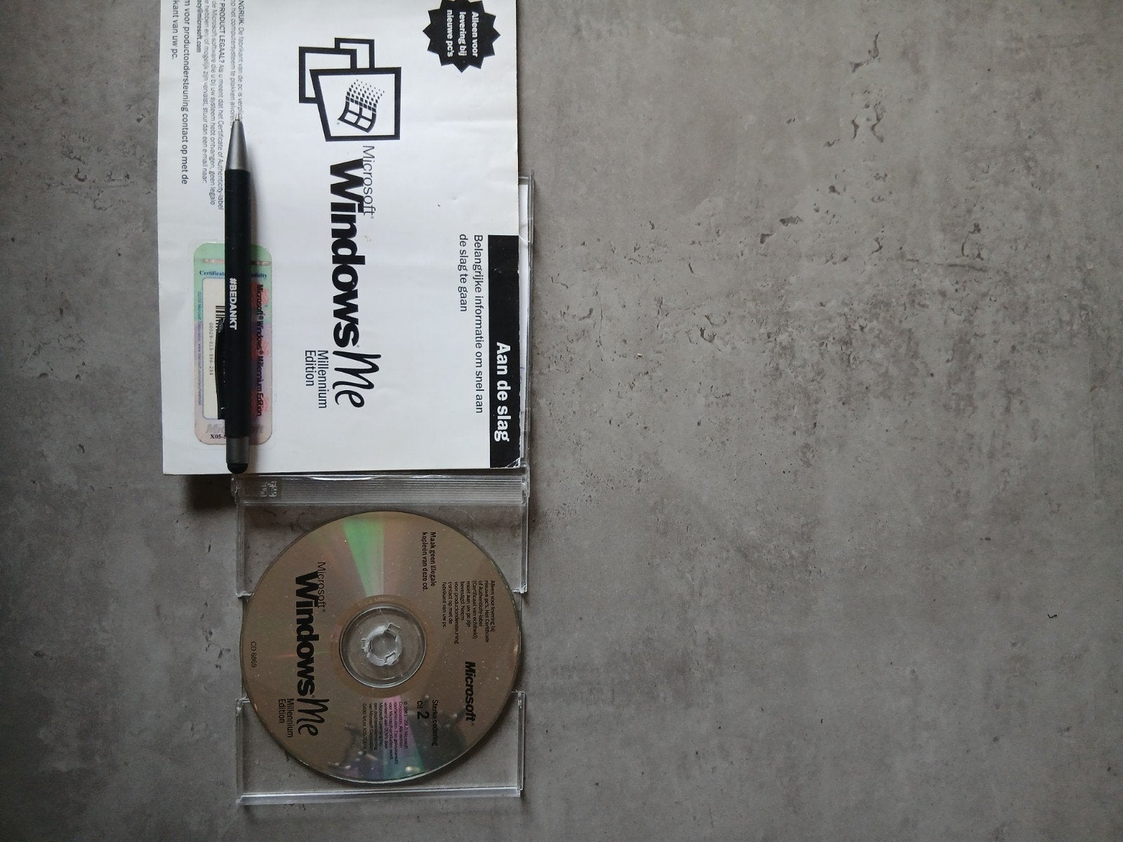 Micro-soft Windows Me Millennium Edition - Originele CD, Computers en Software, Ophalen of Verzenden, Zo goed als nieuw, Windows