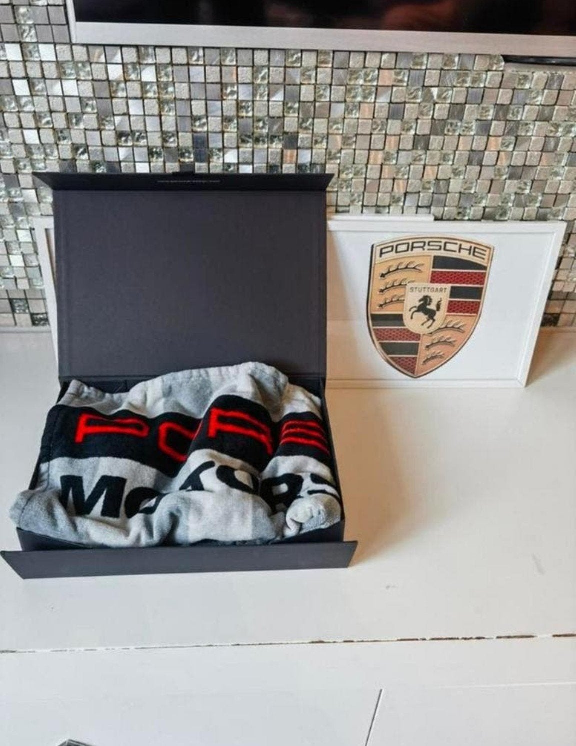 Nieuw origineel porsche motorsport handdoek of strandlaken m, Kleding | Heren, Schoenen, Ophalen of Verzenden, Nieuw, Zwart