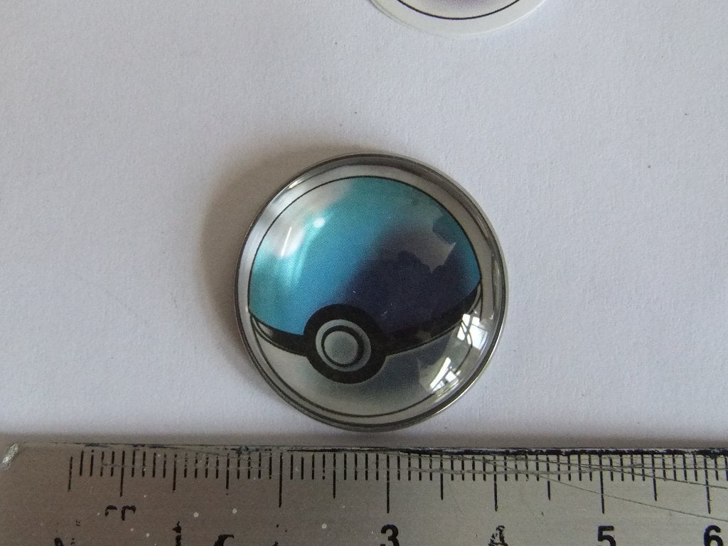 pin of speldje pokemon ball blauw, Verzenden, Nieuw, Overige onderwerpen