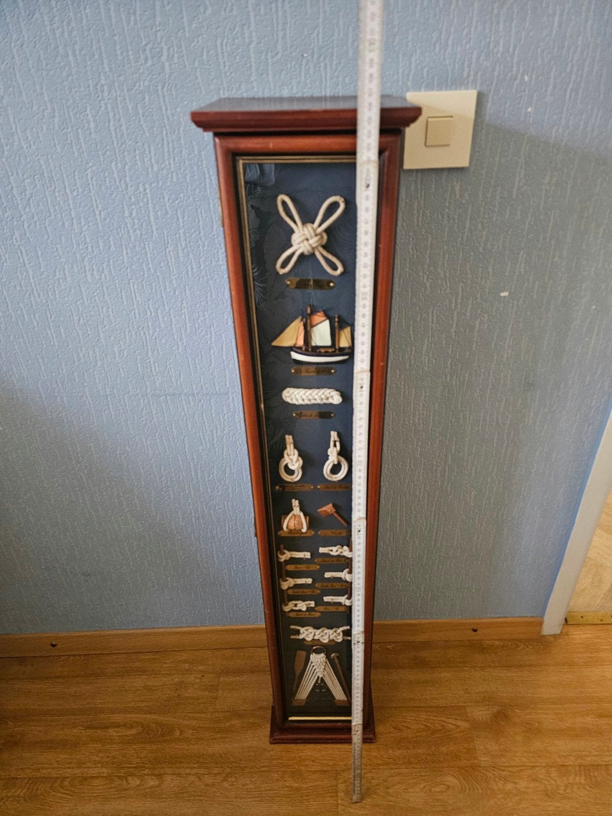 Houten CD-kast, met boot-thema, circa meter hoog, Ophalen, 75 tot 150 discs, Zo goed als nieuw, Hout