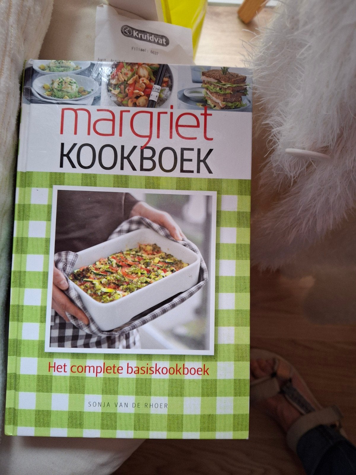 Margriet Kookboek: Het complete basiskookboek, Sonja van de Rhoer, Hoofdgerechten, Overige gebieden, Ophalen