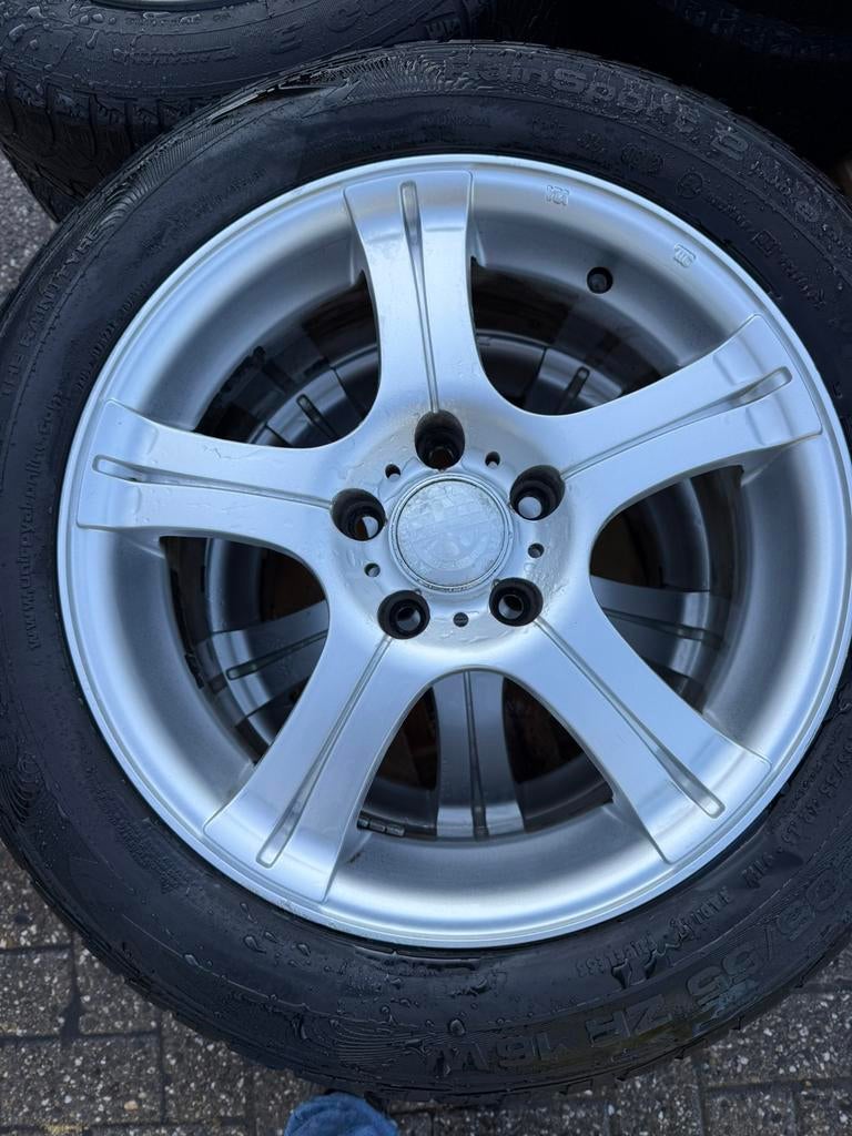 4 Velgen met band 205/55R16, Ophalen, Zo goed als nieuw