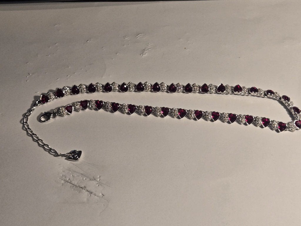 Foto 3 van Swarovski collier rode harten kristallen + doos certificaat