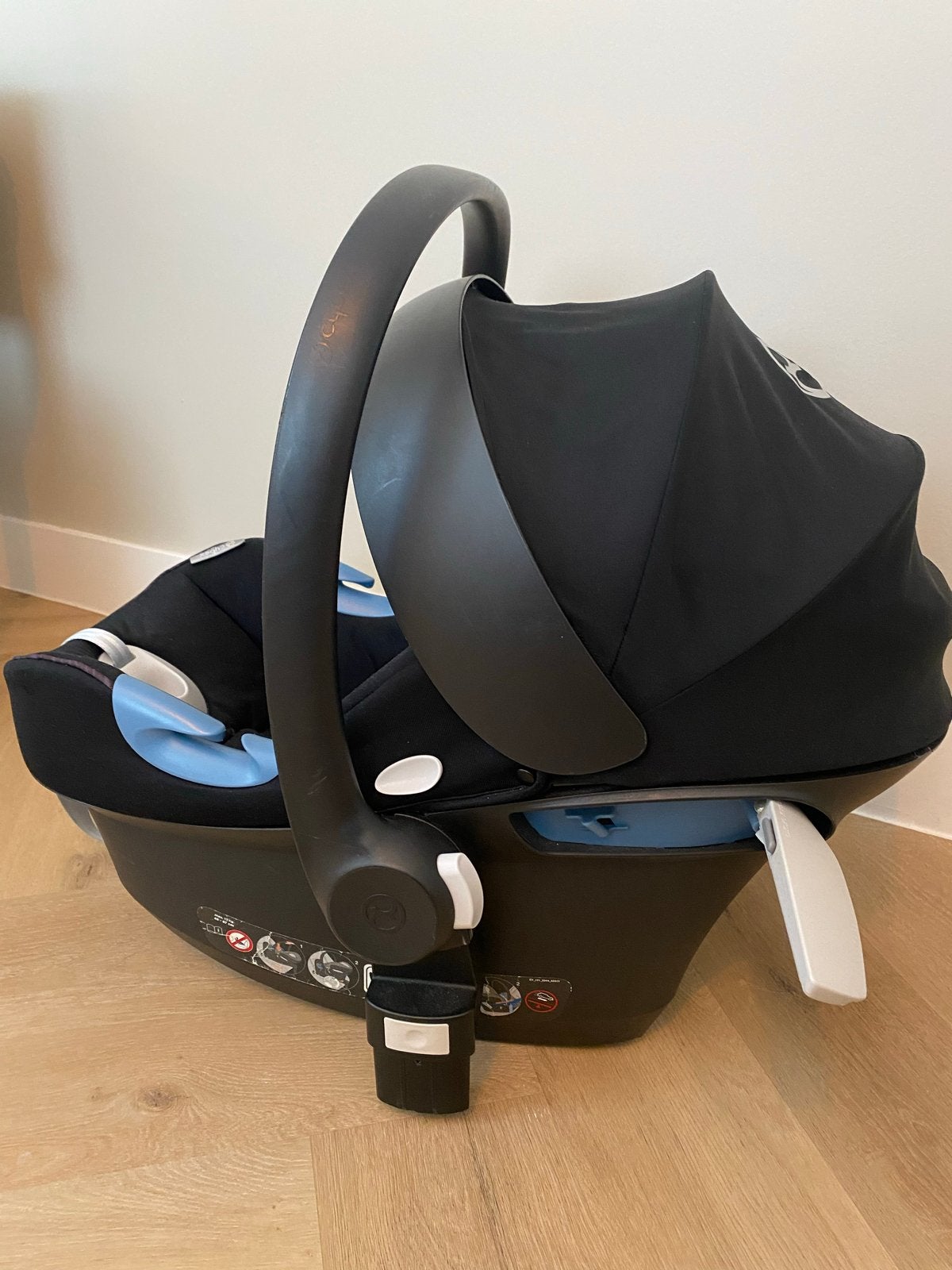Maxi-Cosi Cybex Aton M i-Size autostoel, Kinderen en Baby's, Autostoeltjes, Ophalen, Autogordel of Isofix, Gebruikt, Zijbescherming