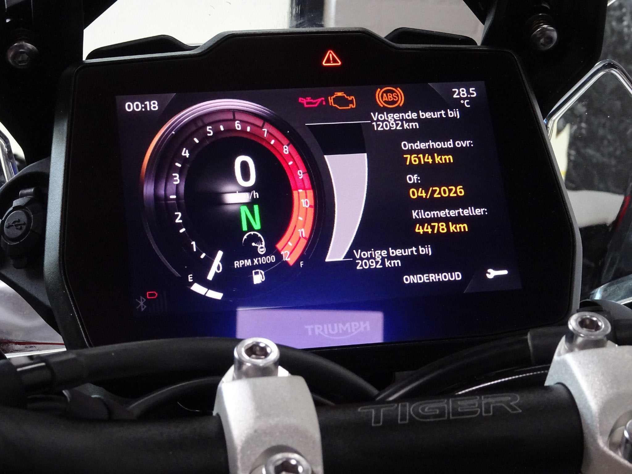Triumph Tiger 900 GT, 888 cc, Bedrijf, Handvatverwarming, Meer dan 35 kW