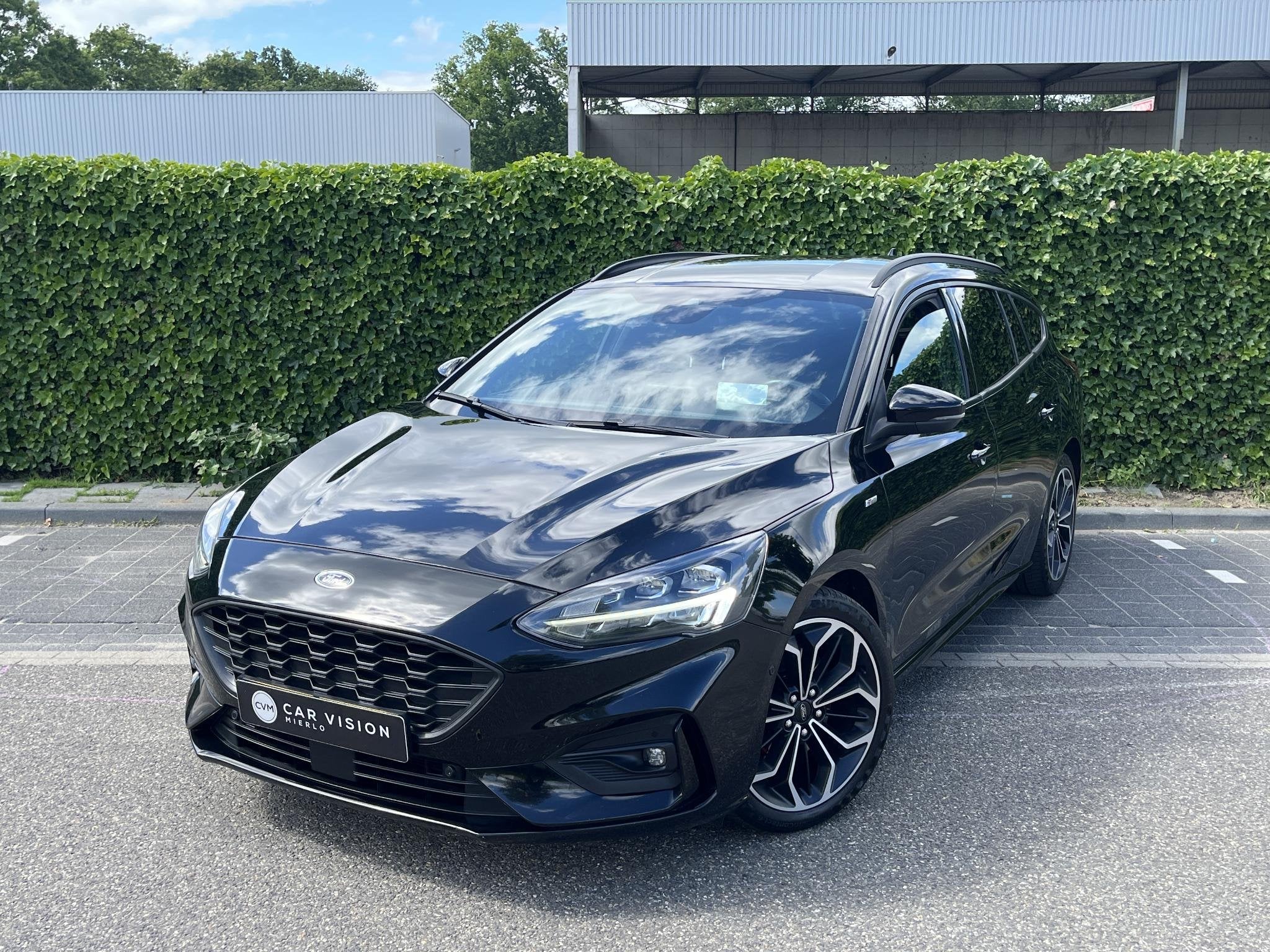 Ford Focus Wagon 1.0 EcoBoost ST-Line Business * Head-Up * C, Gebruikt, Euro 6, 1283 kg, Zwart