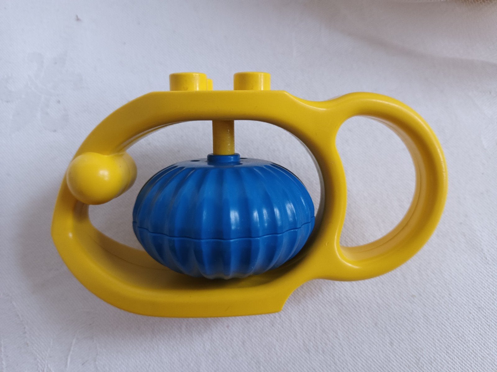 Vintage Retro Duplo Rammelaar bijtring vis met bal, Kinderen en Baby's, Speelgoed | Duplo en Lego, Ophalen of Verzenden, Gebruikt
