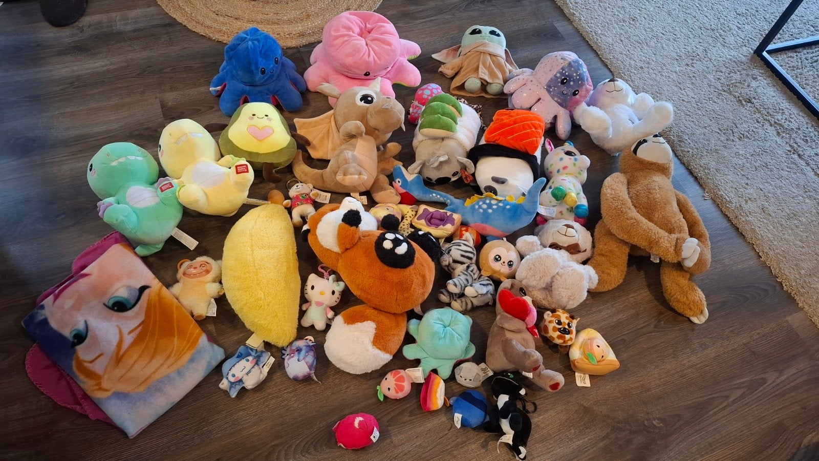 Partij knuffels zgan verschillende soorten disney, Kinderen en Baby's, Speelgoed | Knuffels en Pluche, Ophalen of Verzenden, Zo goed als nieuw