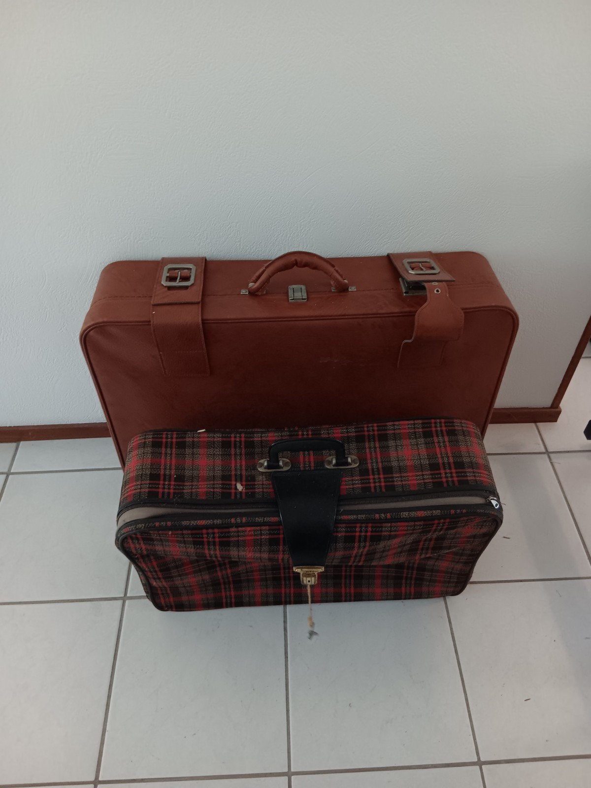 2 Ouderwetse Koffers - Decoratie of Musical Props, Sieraden, Tassen en Uiterlijk, Koffers, Overige materialen, Gebruikt, 45 tot 55 cm
