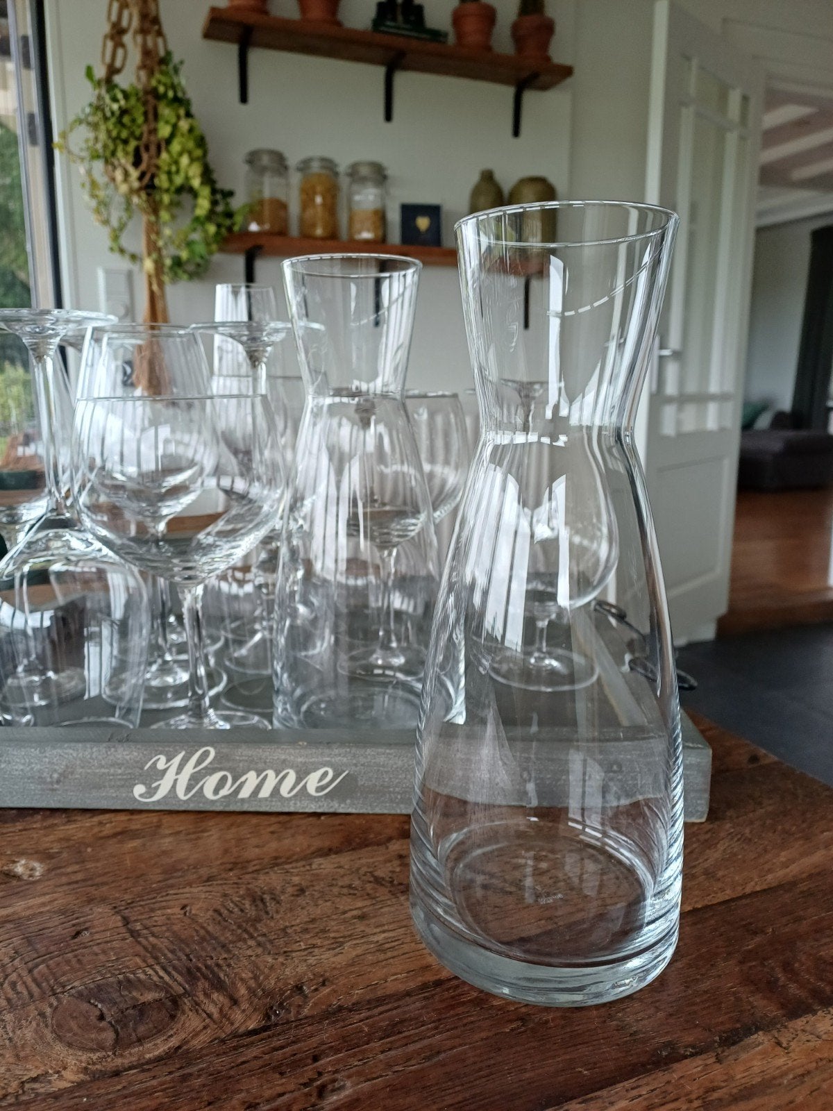 Houten Dienblad 14 Wijnglazen 3 x Karaf Bormioli Rocco € 20, Ophalen
