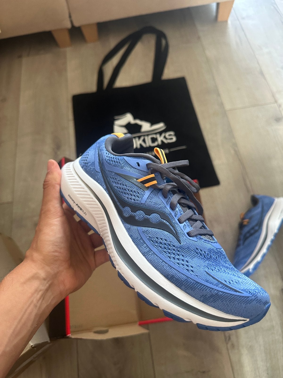 Saucony Omni 21 Horizon Shadow Blue S10762-30 Maat EU39 NEW, Nieuw, Ophalen of Verzenden, Sneakers of Gympen, Saucony