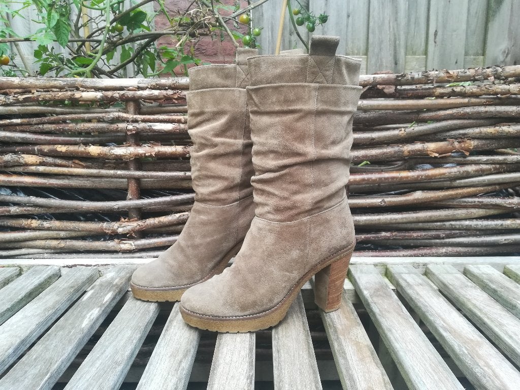 Laarzen Karl & Schmenger maat 39, Kleding | Dames, Schoenen, Hoge laarzen, Beige, Ophalen of Verzenden, Gedragen