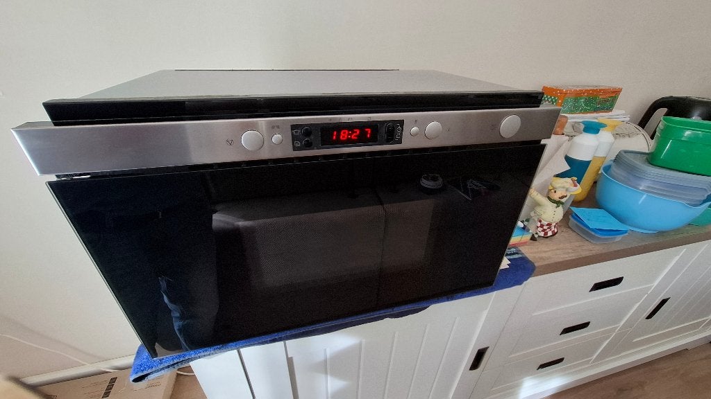 Te koop inbouwmagnetron, Gebruikt, 60 cm of meer, Ophalen of Verzenden, Magnetron