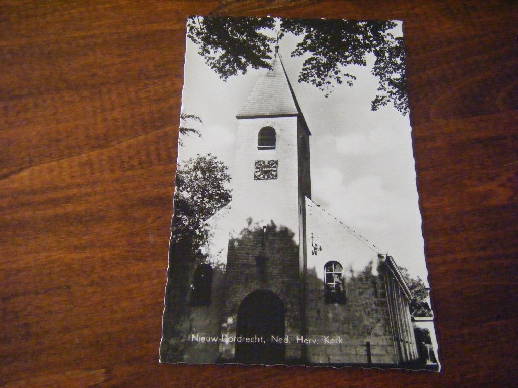 C42 - Nieuw-Dordrecht - NH Kerk - Mooi/Oud, Ophalen of Verzenden, 1960 tot 1980, Drenthe