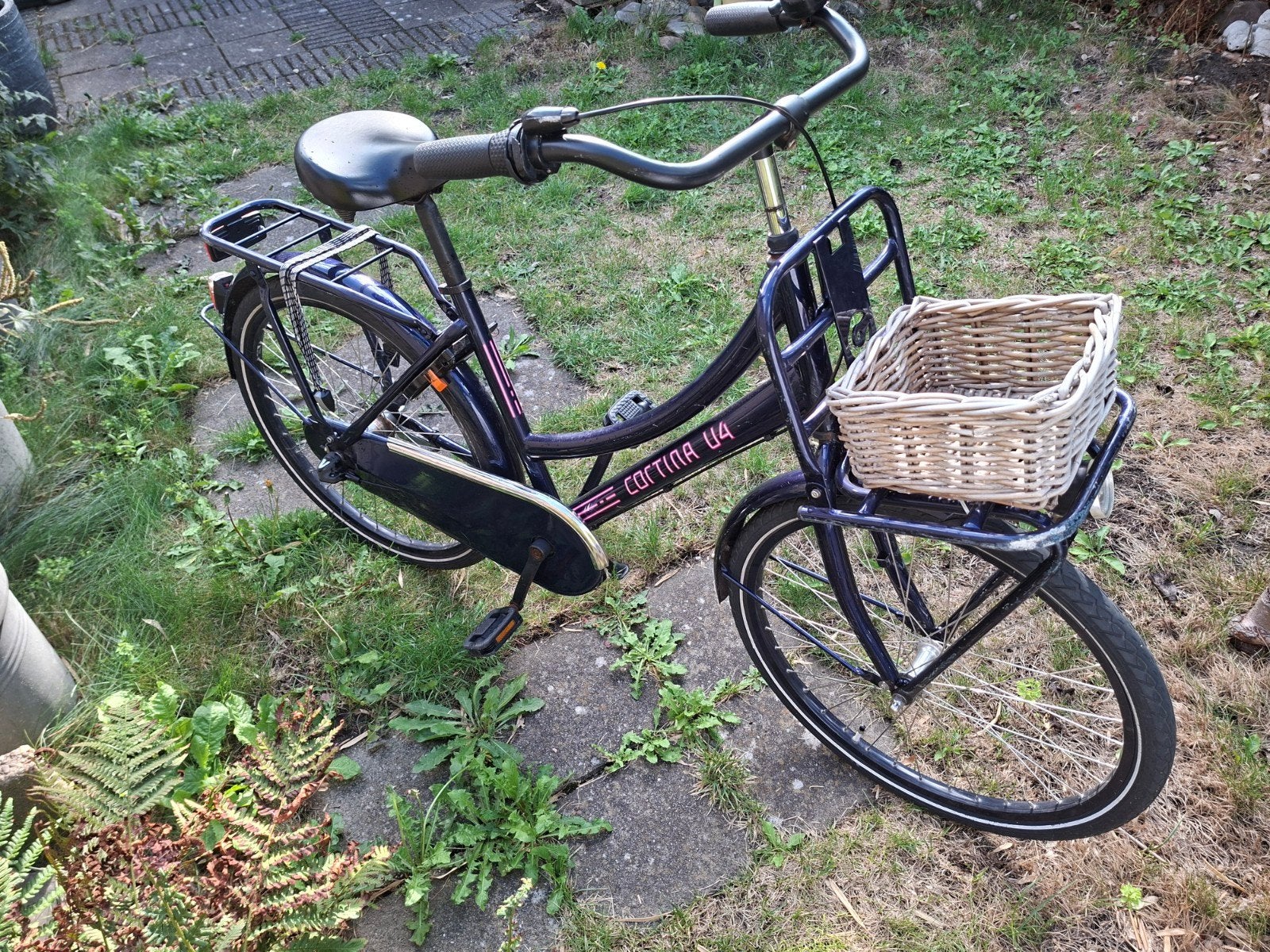 Cortina U4 meisjes fiets 24 inch.
Donkerblauw. Gebruikt., Ophalen, Terugtraprem, Gebruikt, Versnellingen