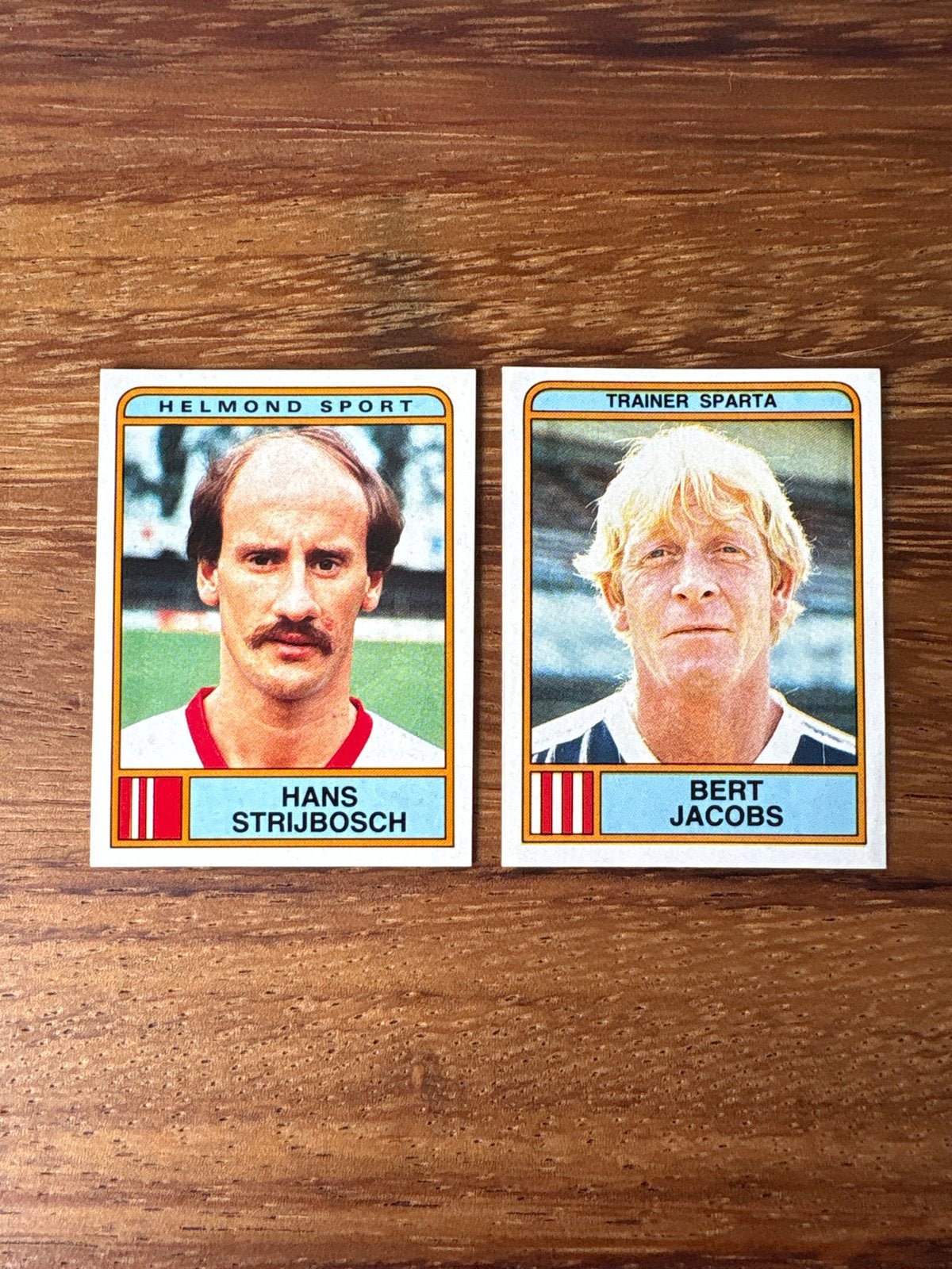 Panini Voetbal 1984: Hans Strijbosch & Bert Jacobs, Ophalen of Verzenden, Zo goed als nieuw, Stickers en Plaatjes
