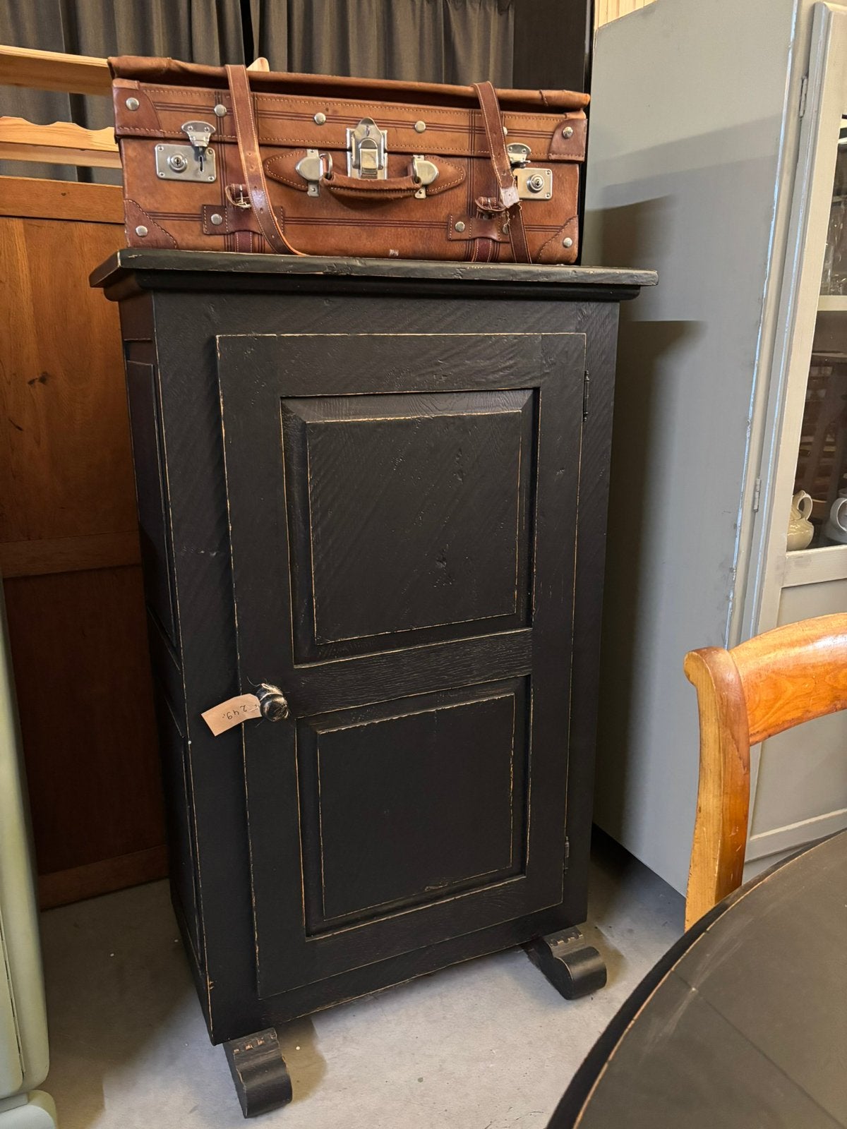 Brocante eenseurskast / meidenkast / buffetkast / kast, Huis en Inrichting, Studio Larilo, Zo goed als nieuw, Sportstraat 6 Kerkrade