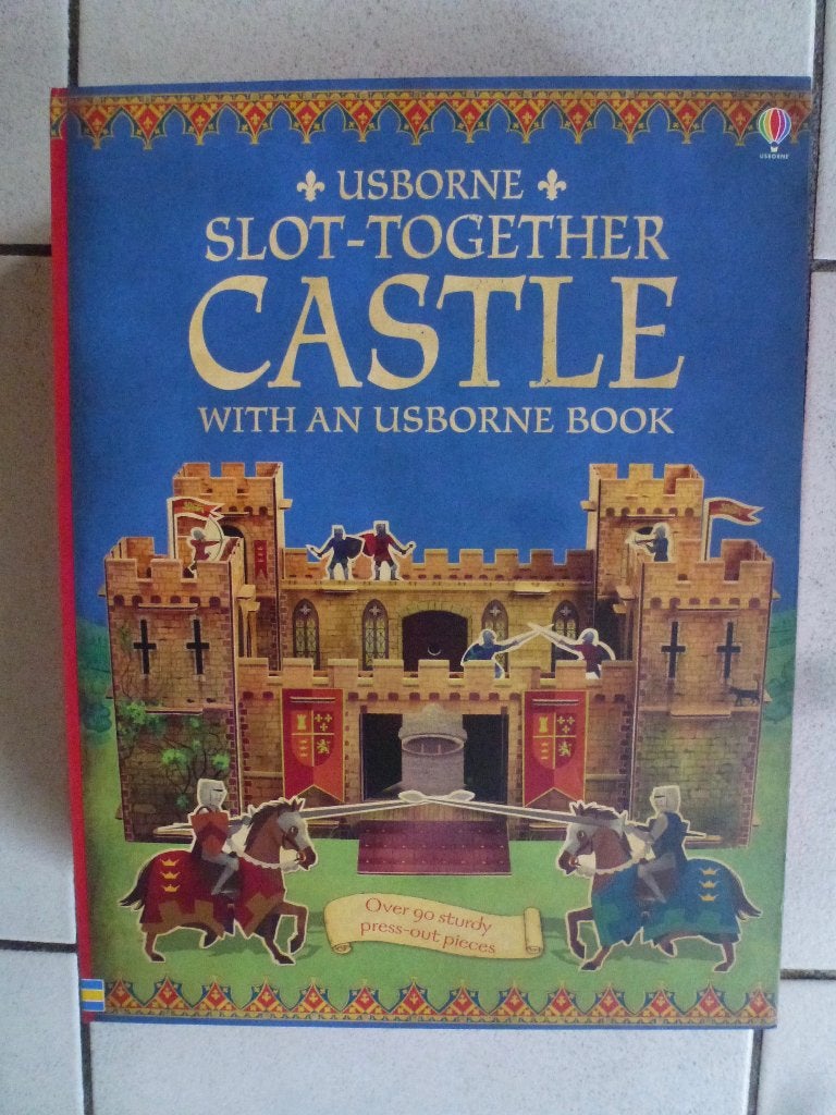 Prachtig bouwpakket met kasteel en ridders(Castle), Ophalen of Verzenden, Nieuw, Papier of Karton, Knutselwerk