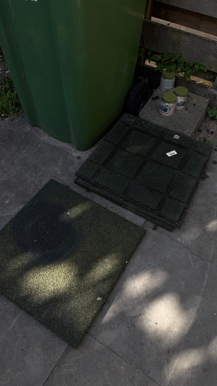 4 Rubberen terrastegels - 50x50cm, Ophalen, Gebruikt, Rubber, 10 m² of meer