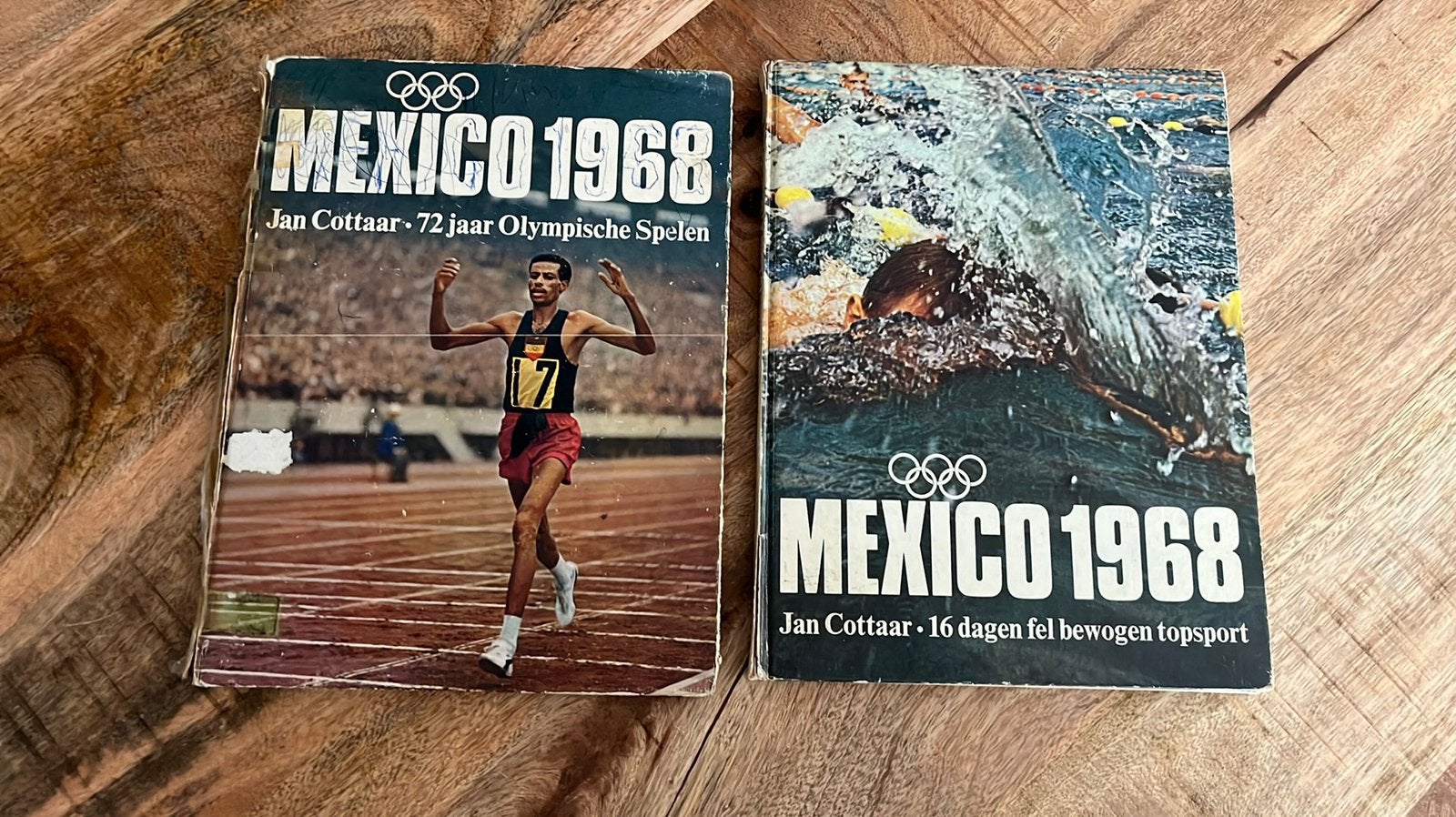 Boeken olympische spelen Mexico 1968, Ophalen of Verzenden, Gelezen
