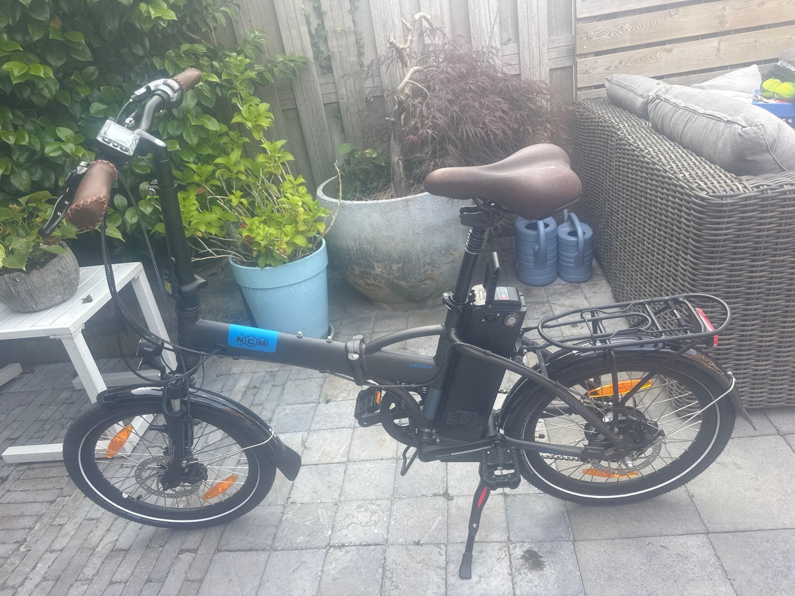 NCM London+ Gloednieuwe Vouwfiets - Direct Leverbaar, 20 inch of meer, Versnellingen, Nieuw, Totaal opvouwbaar