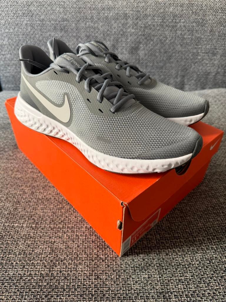 Nike Revolution 5 sportschoenen maat 45.5, Overige kleuren, Nieuw, Ophalen of Verzenden, Sneakers of Gympen
