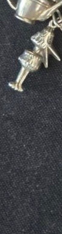 Zilveren bedel hanger Fabeltjeskrant juffrouw ooievaar!, Sieraden, Tassen en Uiterlijk, Ophalen of Verzenden, Zo goed als nieuw