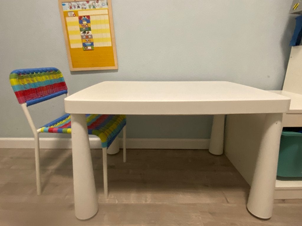 Ikea MAMMUT Children's table, in/outdoor white, 77x55 cm, Ophalen, Gebruikt, Tafel(s)