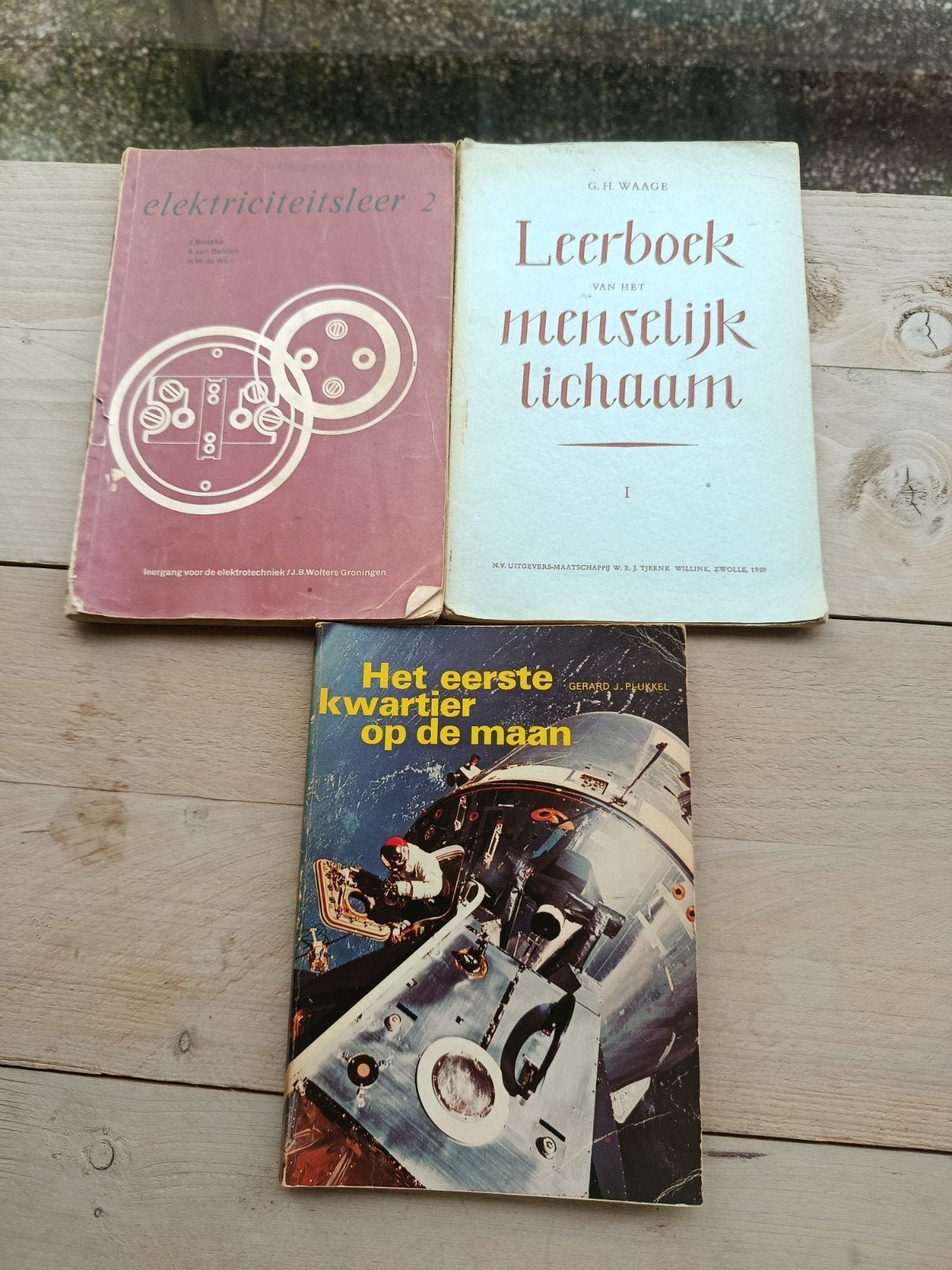 Vintage boeken: Elektriciteitsleer, Menselijk Lichaam,, Boeken, Gelezen, Ophalen of Verzenden, G.H. Waage, Gerard J. Plukkel, Beta