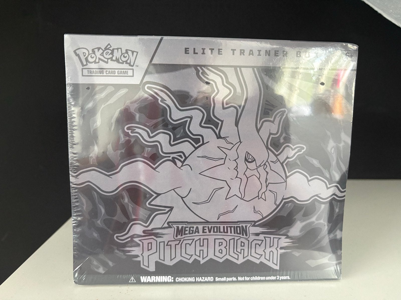 Pokémon Elite Trainer Box Mega Evolution Pitch Black, Ophalen of Verzenden, Nieuw, Overige typen