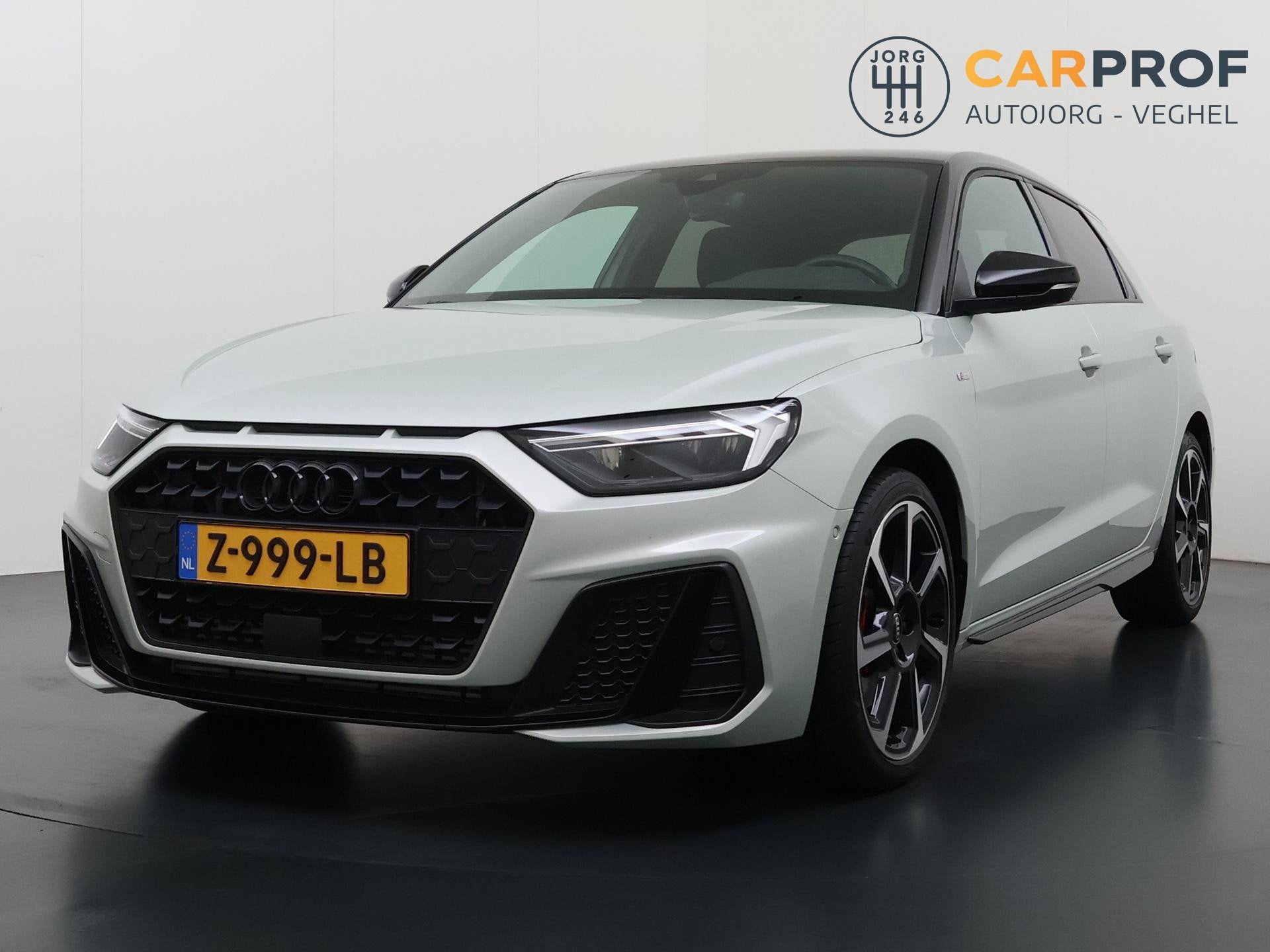 Audi A1 Sportback 40 TFSI S Line Camera | Stoelverwarming |, Auto's, Stof, 4 cilinders, 1984 cc, 49 €/maand