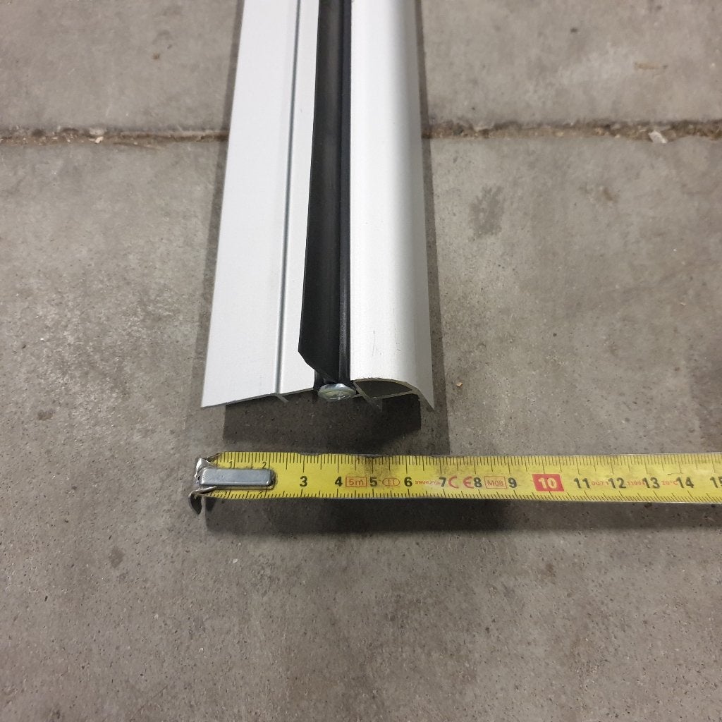 12x aluminium afdichtprofiel met rubber 262 cm lang, Ophalen, Gebruikt