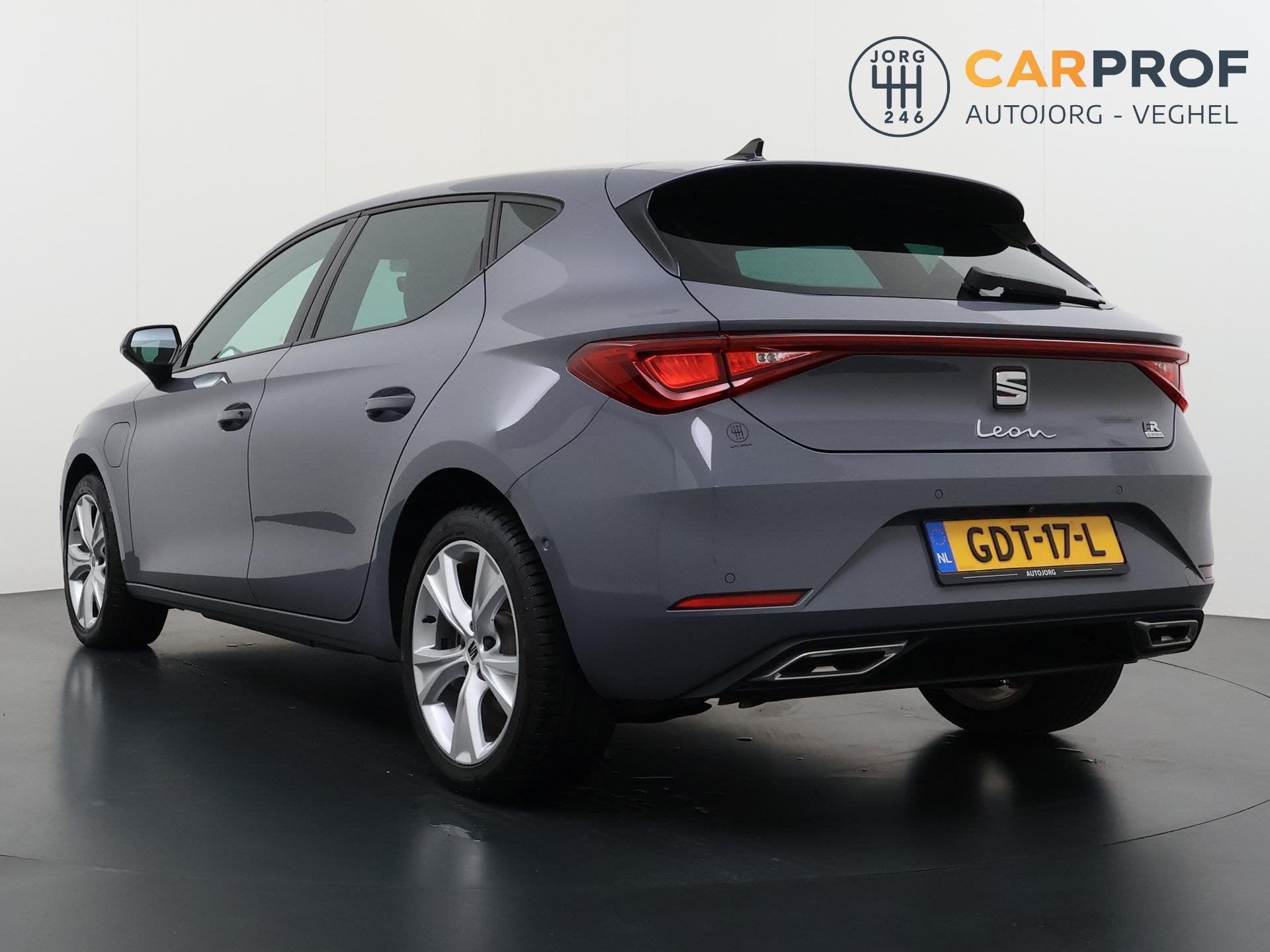 SEAT Leon 1.4 TSI eHybrid PHEV FR Business Intense Navigatie, Gebruikt, Leon, Alcantara, 13 kWh