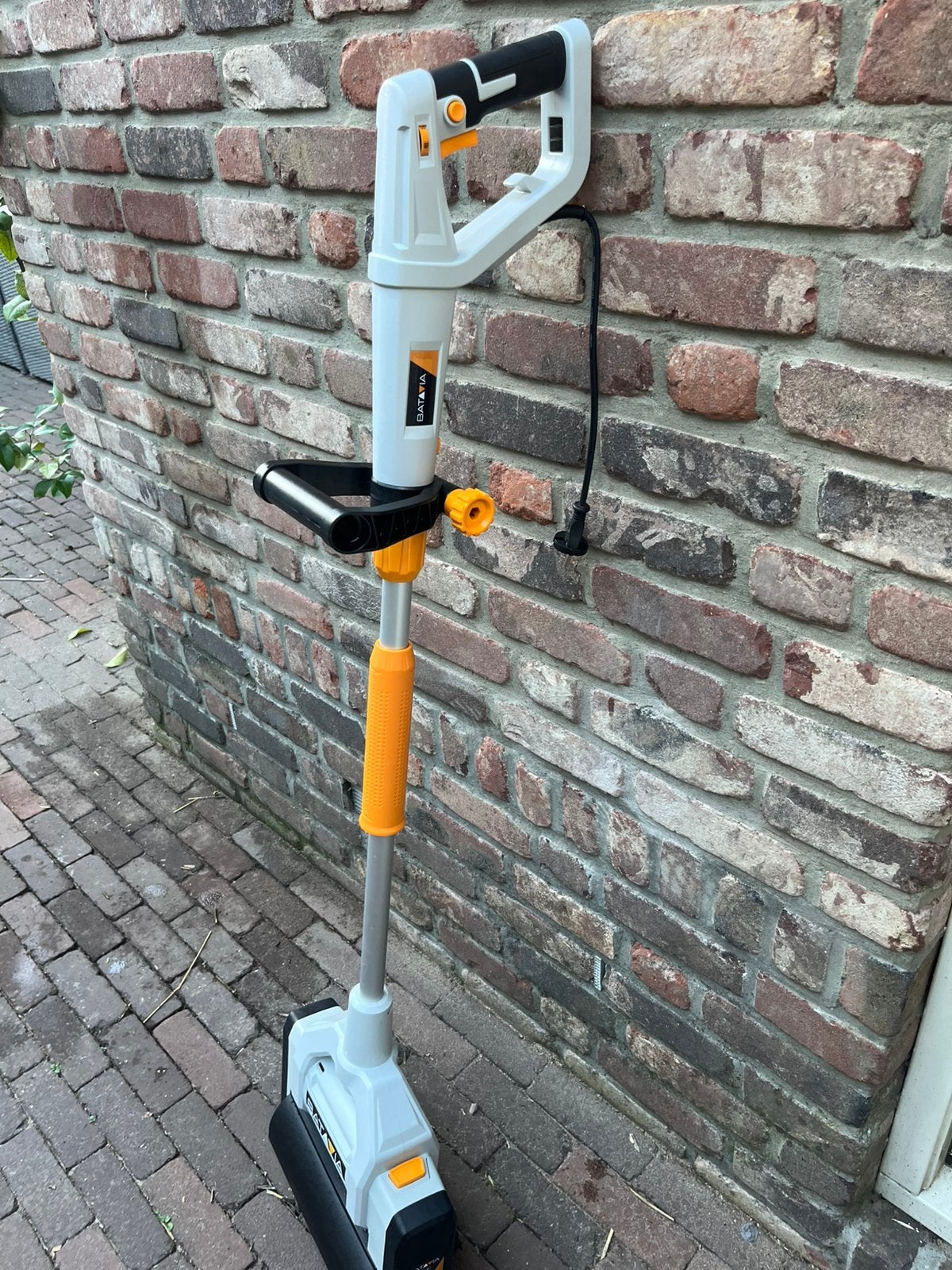 Maxxbrush Onkruidborstelmachine 1020W, Ophalen, Zo goed als nieuw, 10 tot 30 cm, Elektrisch