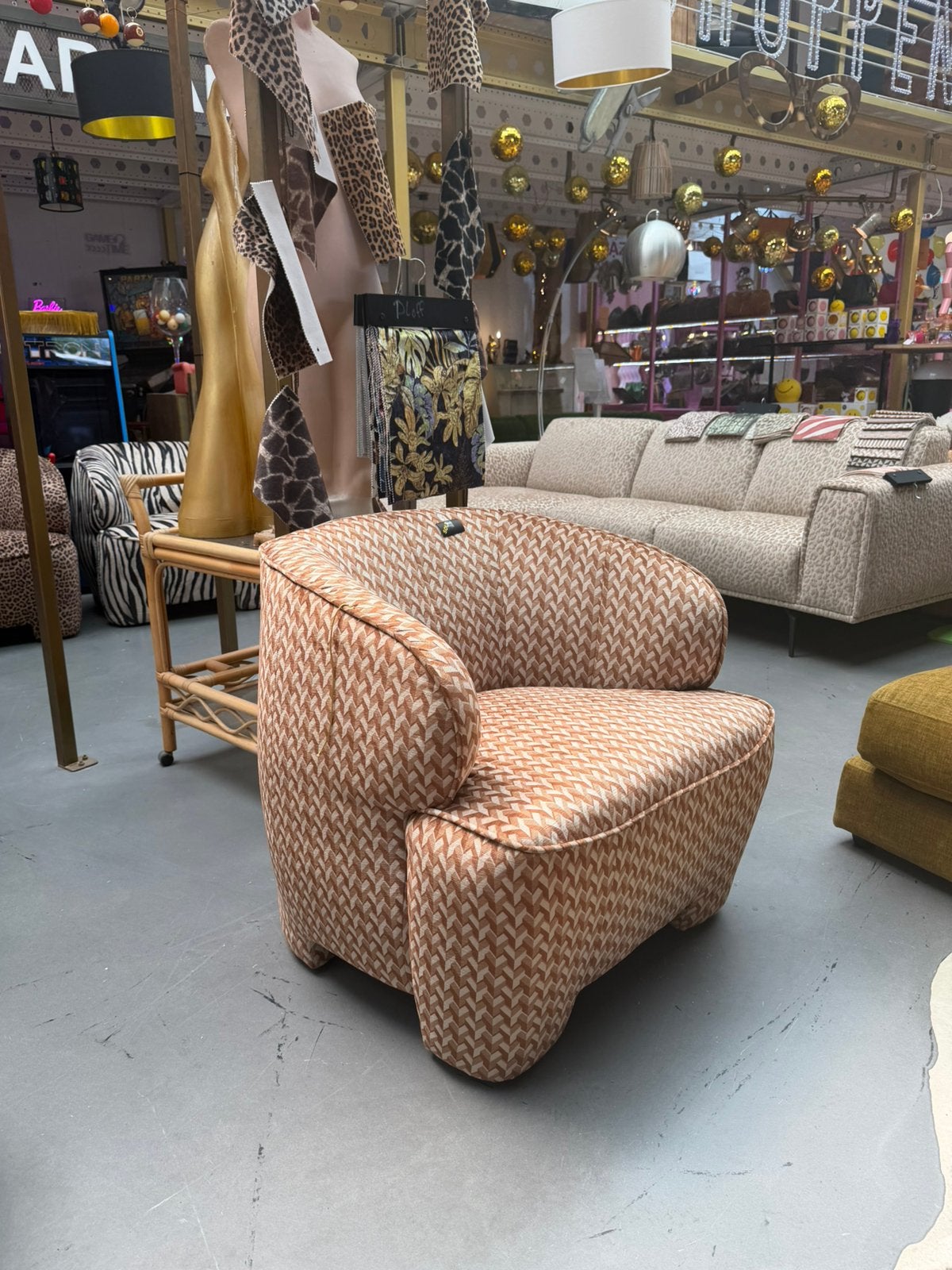 Check onze toff stoel! Verkrijgbaar in 500 stoffen!, Spektakel wonen, Eenpersoons, Minder dan 75 cm, Jeroen@spektakelwonen.nl