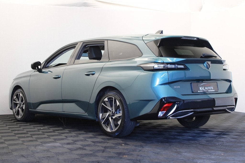Peugeot 308 SW 1.2 PureTech Allure |Camera|Navi| (bj 2024), Auto's, Peugeot, Zwart, 1199 cc, Leder en Stof, 3 cilinders