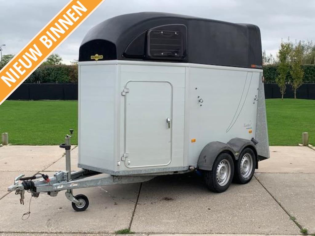 Humbaur Xanthos / 2 paardentrailer / zadelkamer / TOPSTAAT
