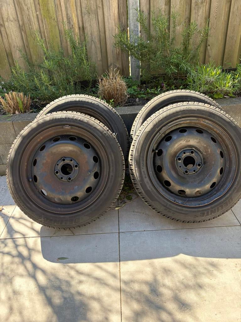 4x Stalen velgen met winterbanden 195/55 R16 – goede staat, 16 inch, 195 mm, Winterbanden, Ophalen of Verzenden
