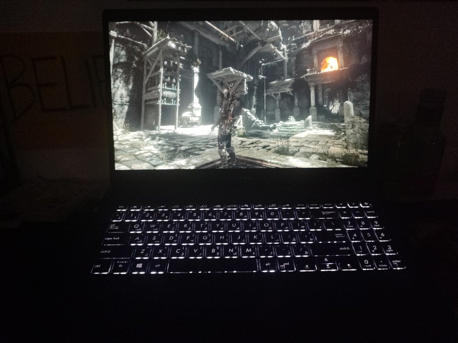 AsusVivobook dual gaming laptop, Met videokaart, 2 tot 3 Ghz, Asus vivibook, Zo goed als nieuw
