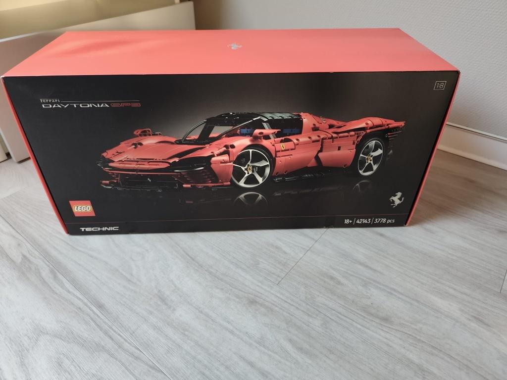 Lego Technic Ferrari Daytona SP3 42143, Kinderen en Baby's, Speelgoed | Duplo en Lego, Ophalen, Compleet, Lego, Zo goed als nieuw