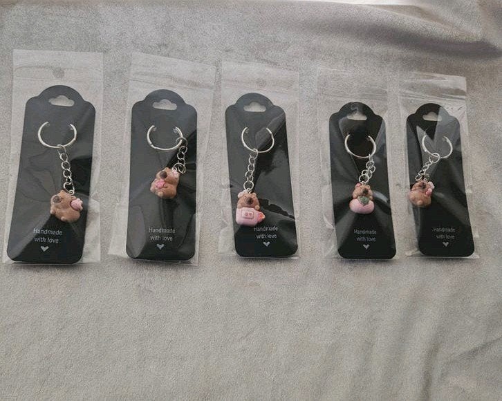 Handgemaakte Sleutelhangers met Leuke capibara's €1,- per st, Ophalen of Verzenden, Nieuw, Knuffel of Figuurtje