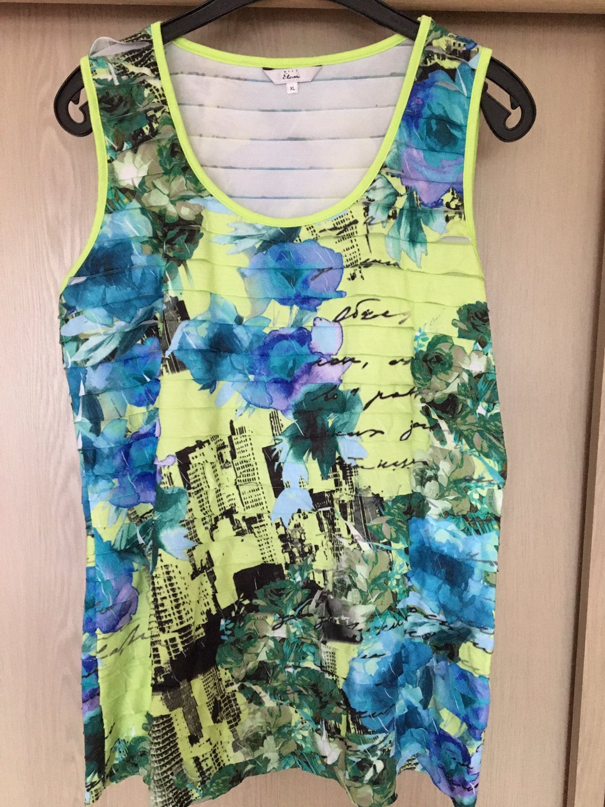 Leuk hemdje met "flapjes", Miss Etam, zie foto's, nieuw., Kleding | Dames, T-shirts, Maat 46/48 (XL) of groter, Nieuw, Ophalen of Verzenden