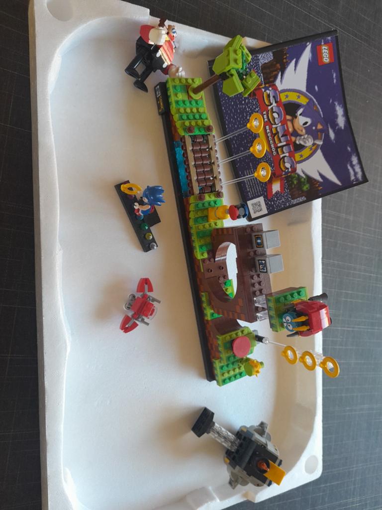Lego Ideas Sonic the Hedgehog Green Hill Zone (21331), Ophalen